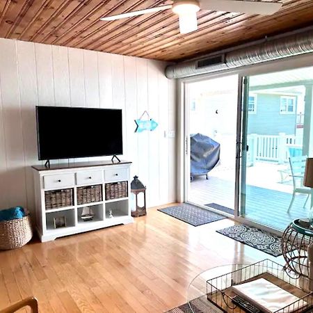 Cozy Beach - Direct Waterfront! East Haven Luaran gambar