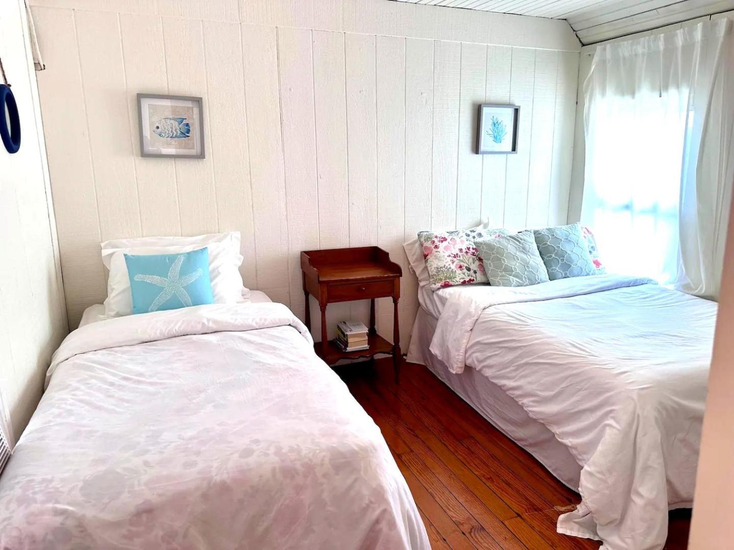 Cozy Beach - Direct Waterfront! East Haven Luaran gambar