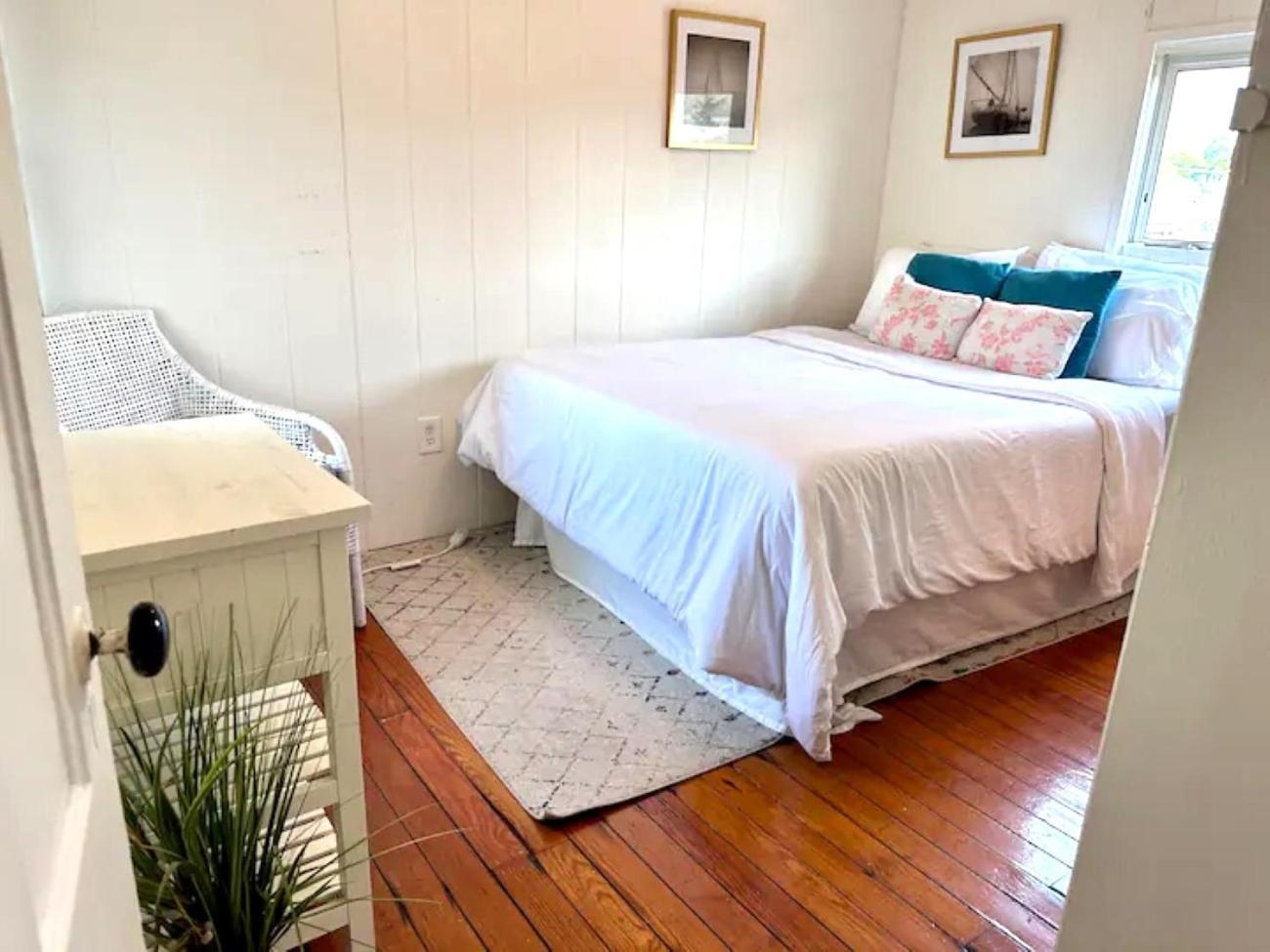 Cozy Beach - Direct Waterfront! East Haven Luaran gambar